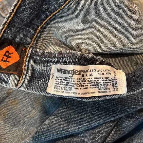 Wrangler Men’s FR Advanced Comfort Ref Fit Jeans size 38 x 36 - Picture 7 of 7